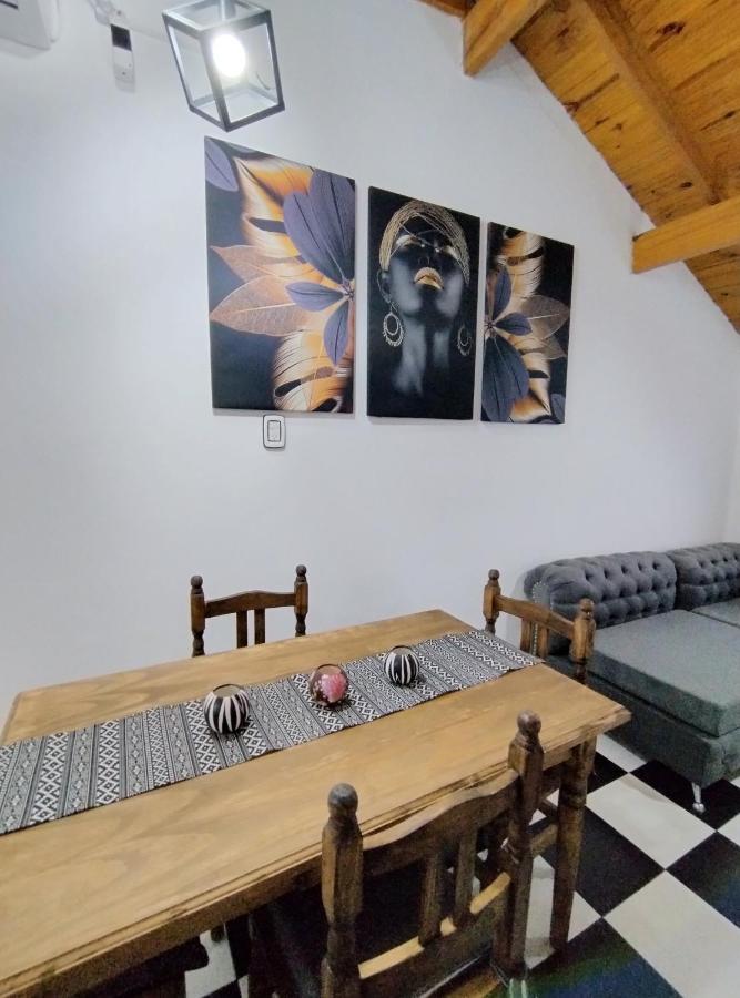 Casa Ana, Departamento Amplio A 20 ' Aeropuerto Luis Guillon