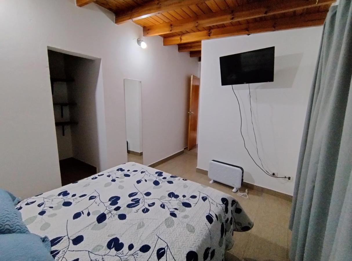 Casa Ana, Departamento Amplio A 20 ' Aeropuerto Apartment Luis Guillon