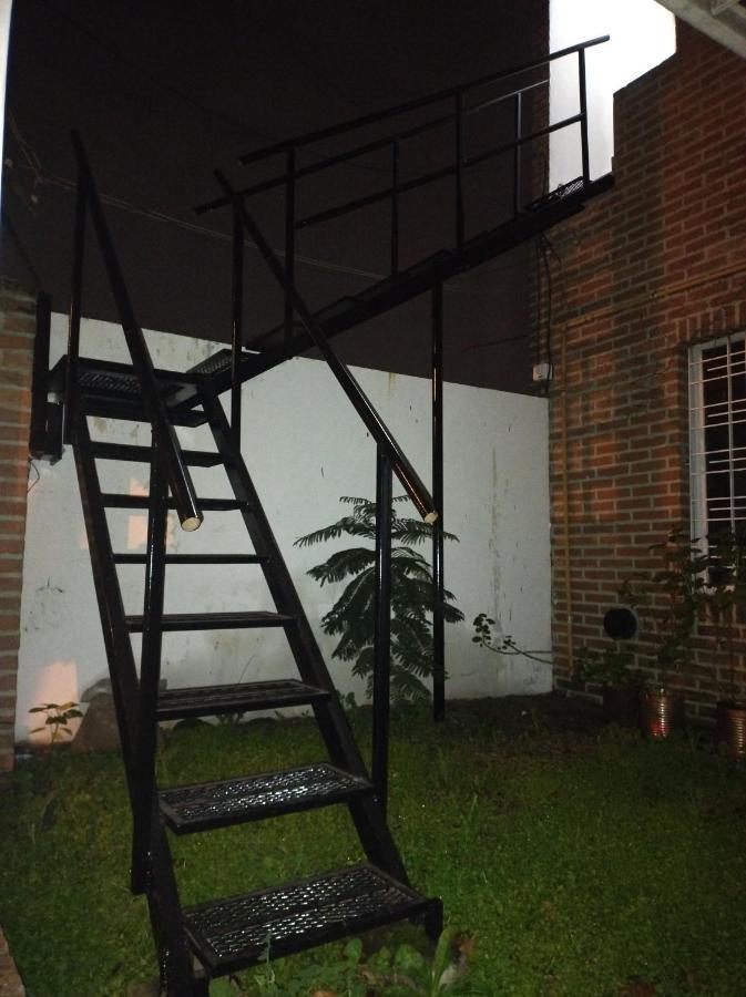 Casa Ana, Departamento Amplio A 20 ' Aeropuerto